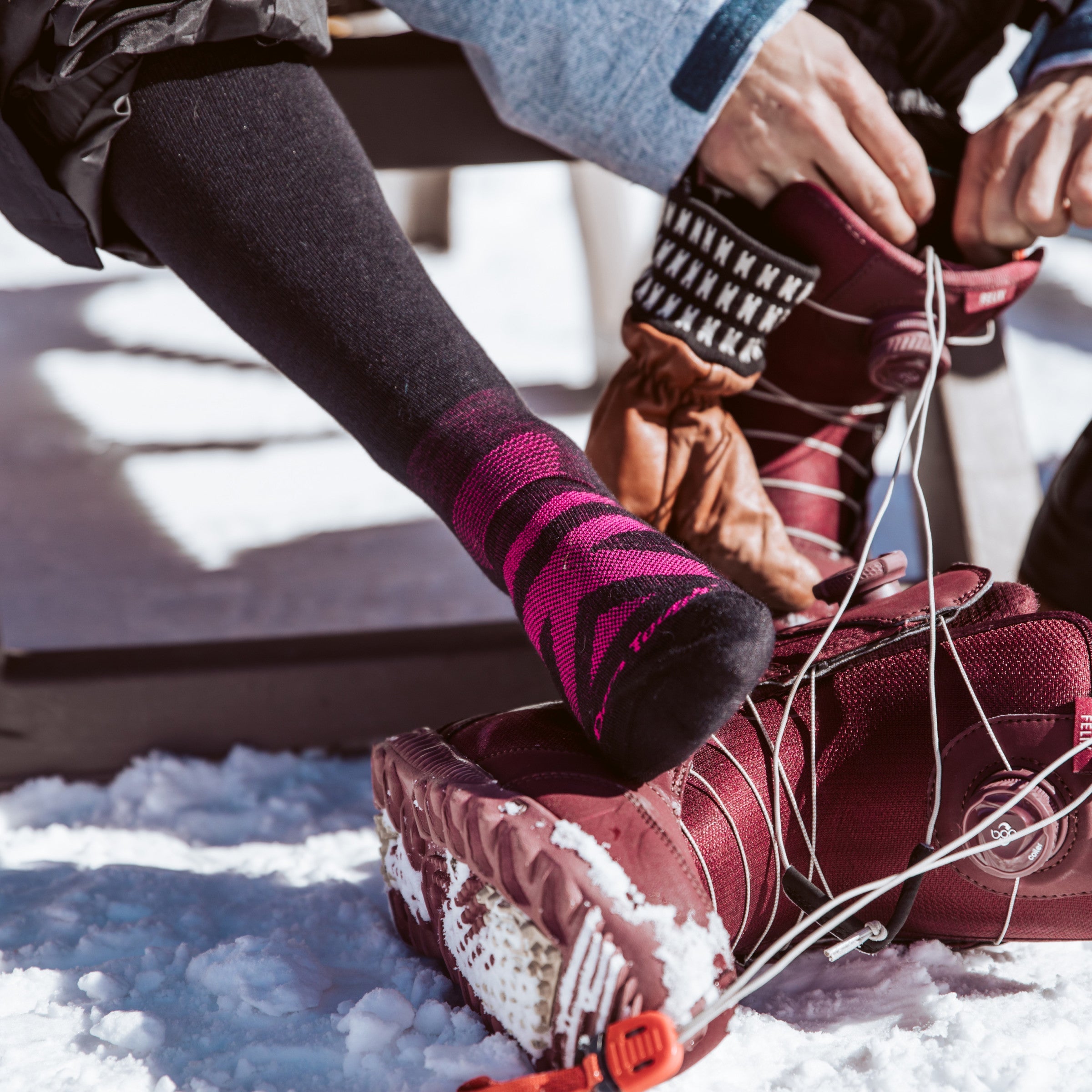 Darn Tough Socks Women's Thermolite® RFL Over-the-Calf Ultra-Lightweight Ski & Snowboard Socks - Image 4