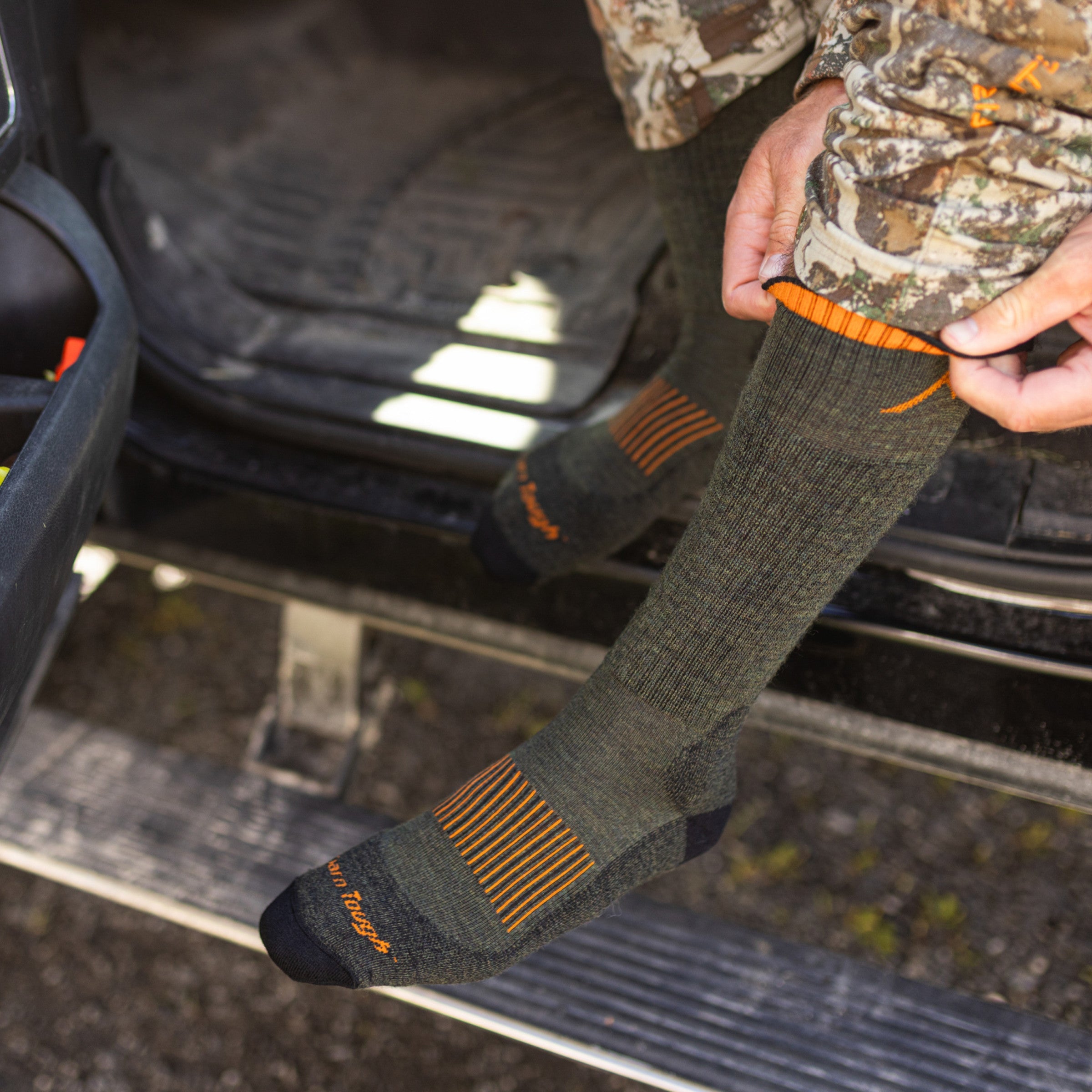 Darn Tough Socks Boot Midweight Hunting Socks - Image 5