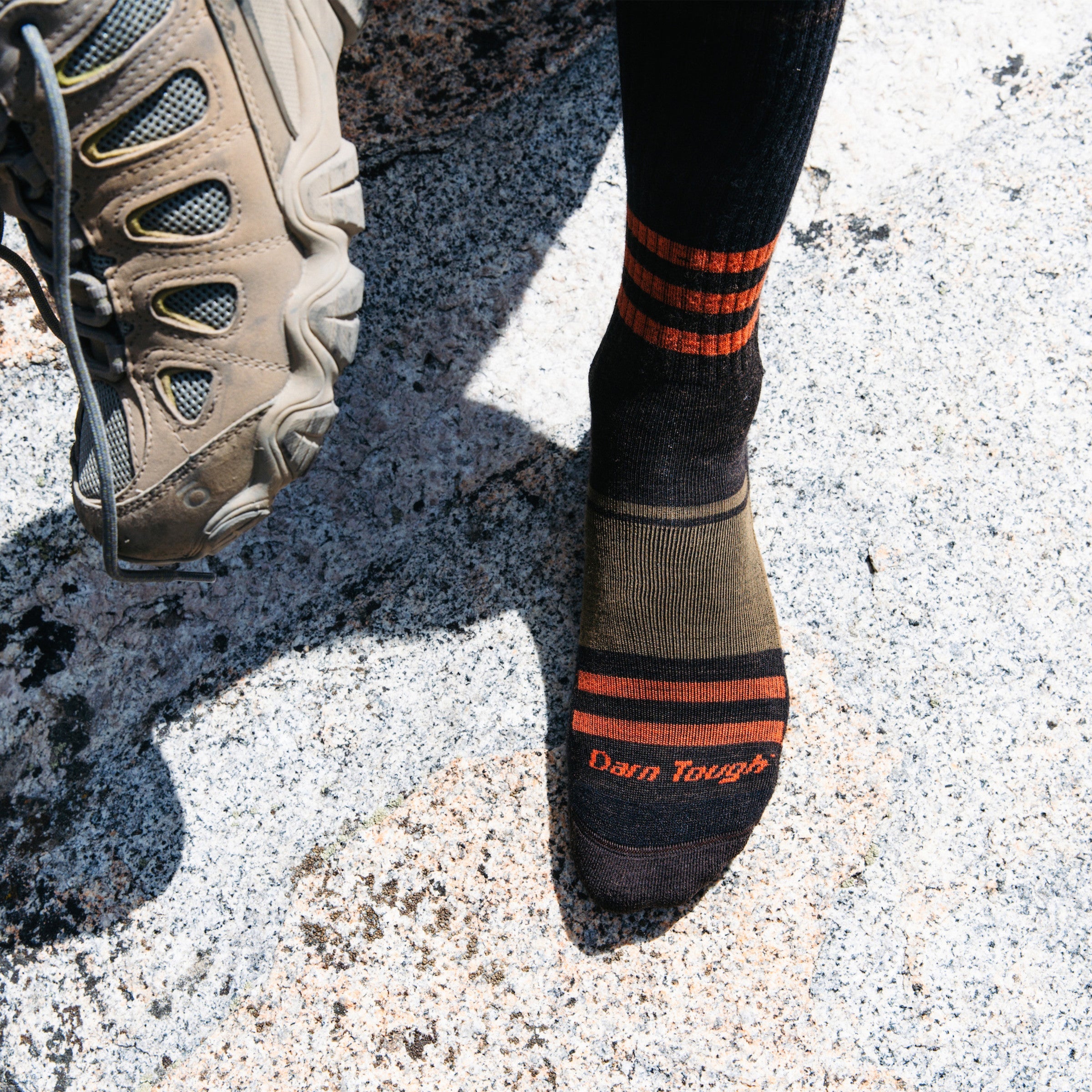 Darn Tough Socks Men's Spur Boot Lightweight Hiking Socks - Image 6