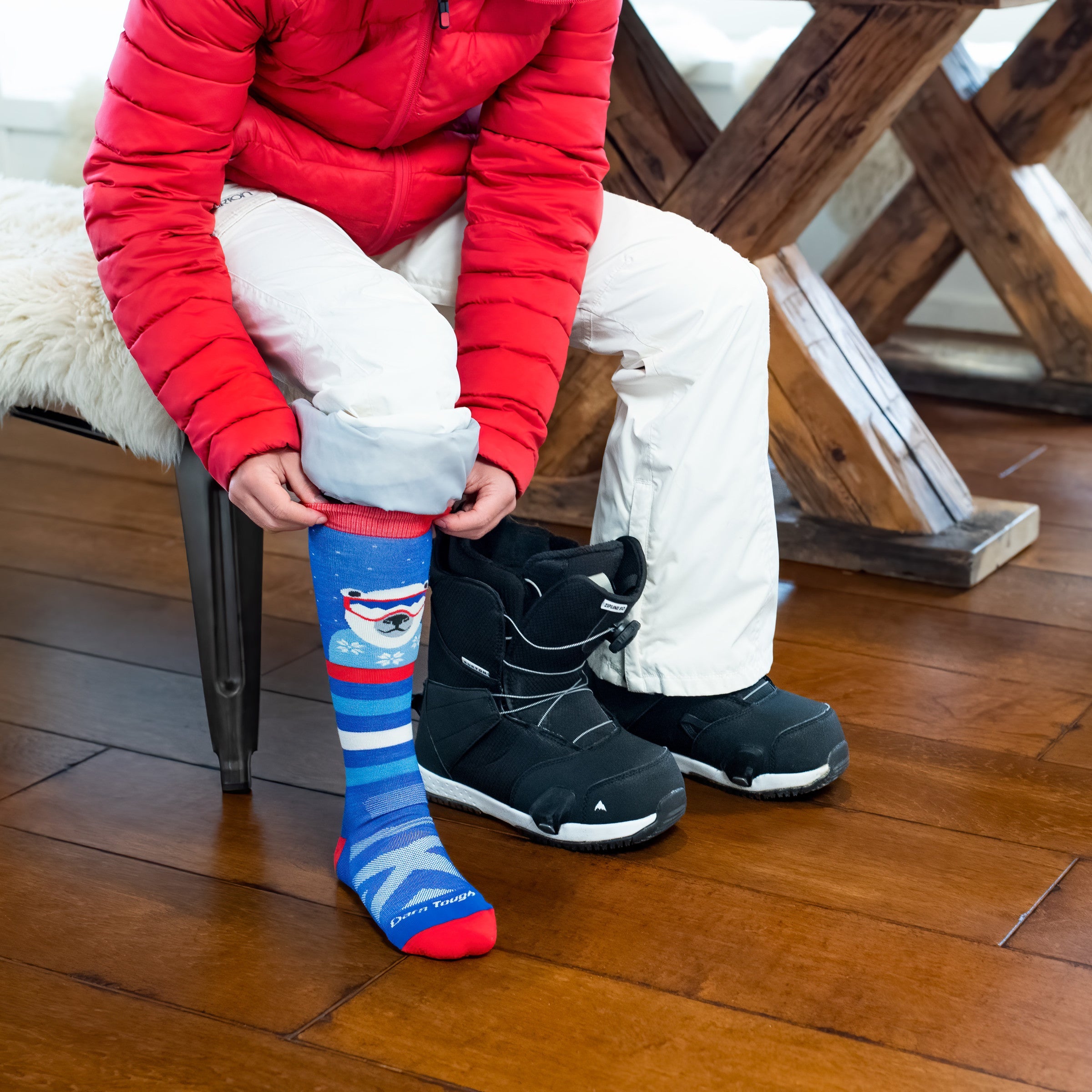 Darn Tough Socks Kids Polar Patroller Over-The-Calf Midweight Ski & Snowboard Sock-Last Chance - Image 4