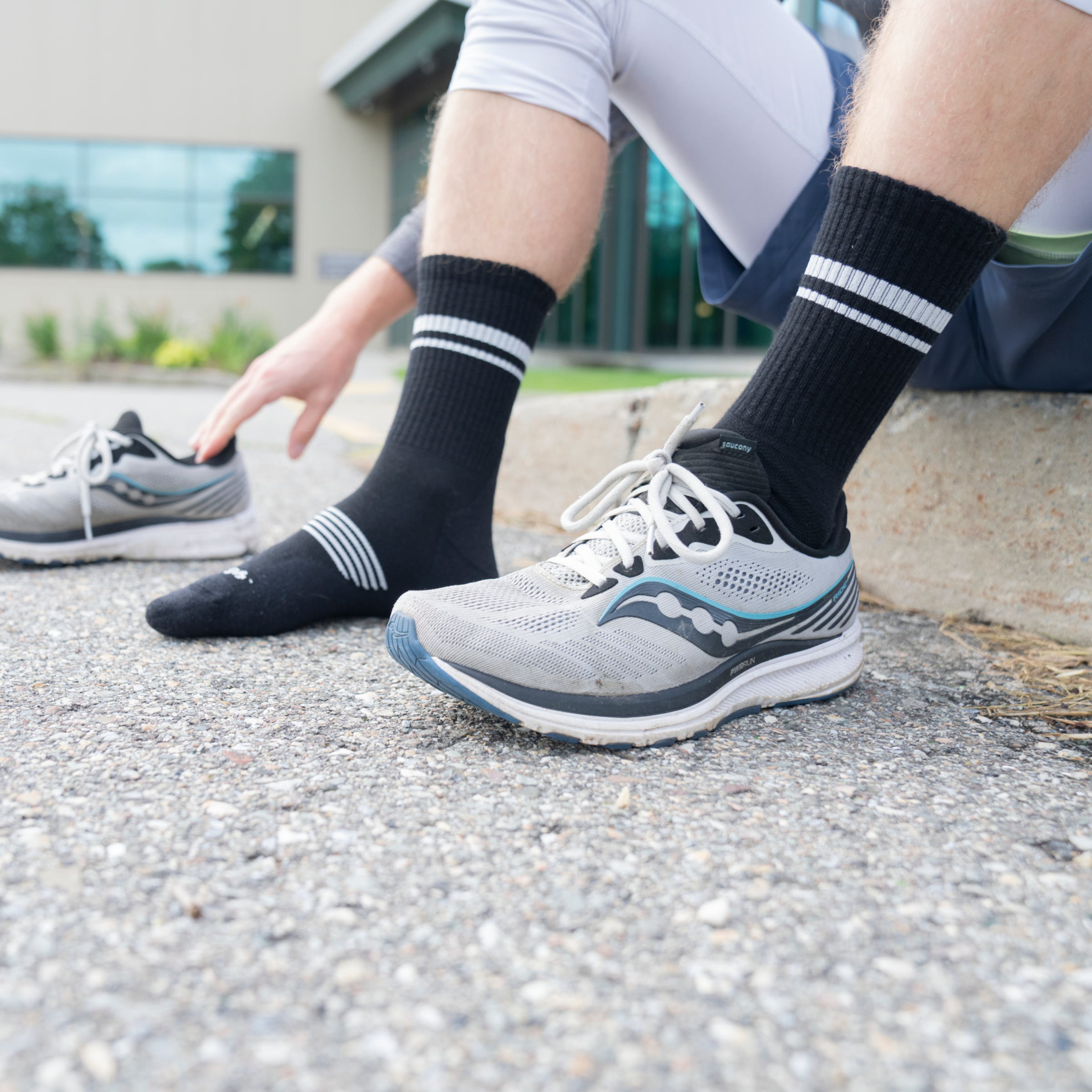 Darn Tough Socks Men's Element Micro Crew Lightweight Running Socks - Image 4