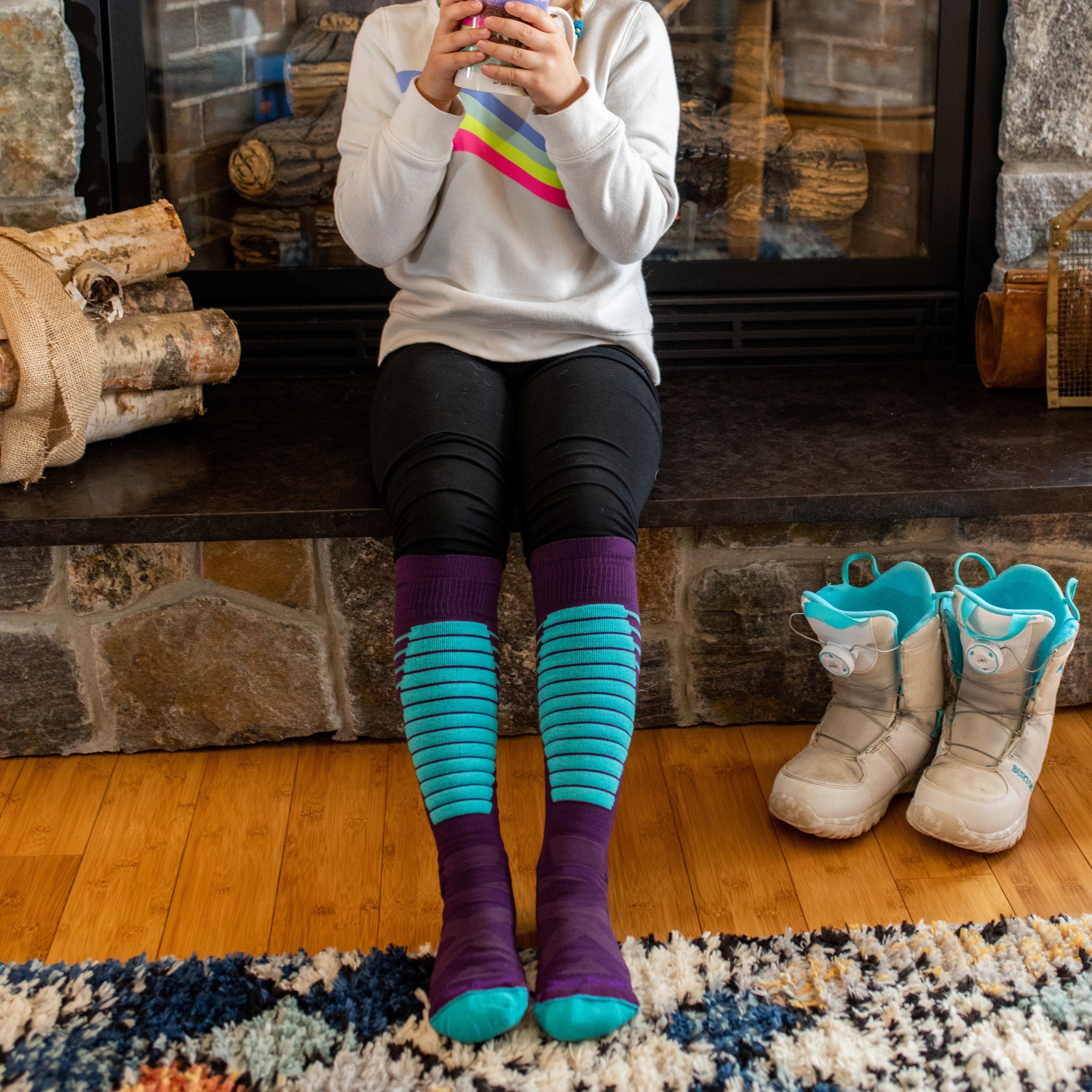 Darn Tough Socks Kids Edge Over-the-Calf Midweight Ski & Snowboard Sock-Last Chance - Image 4