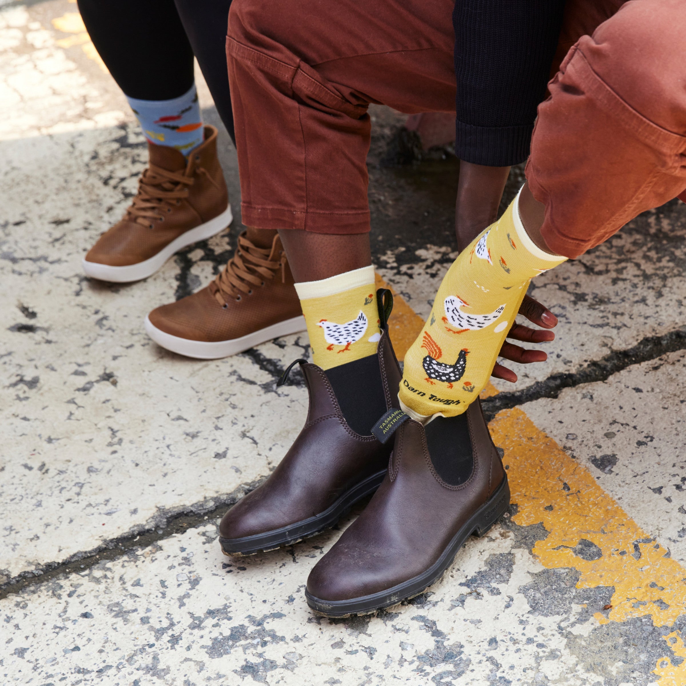 Darn Tough Socks Women's Mother Clucker Crew Lightweight Lifestyle Socks - Image 4
