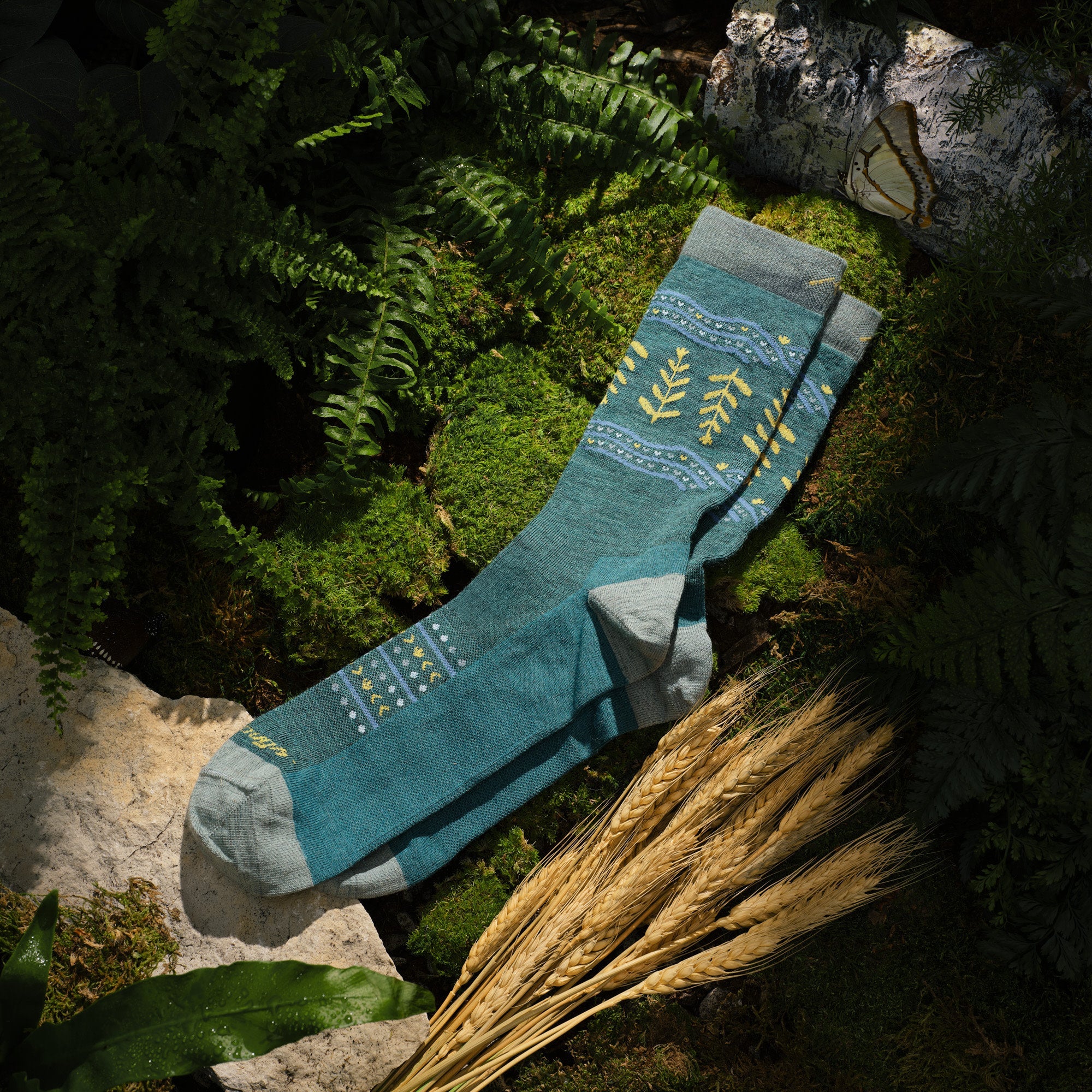 Darn Tough Socks Unisex Grain Or Shine Crew Lightweight Lifestyle Socks - Image 3