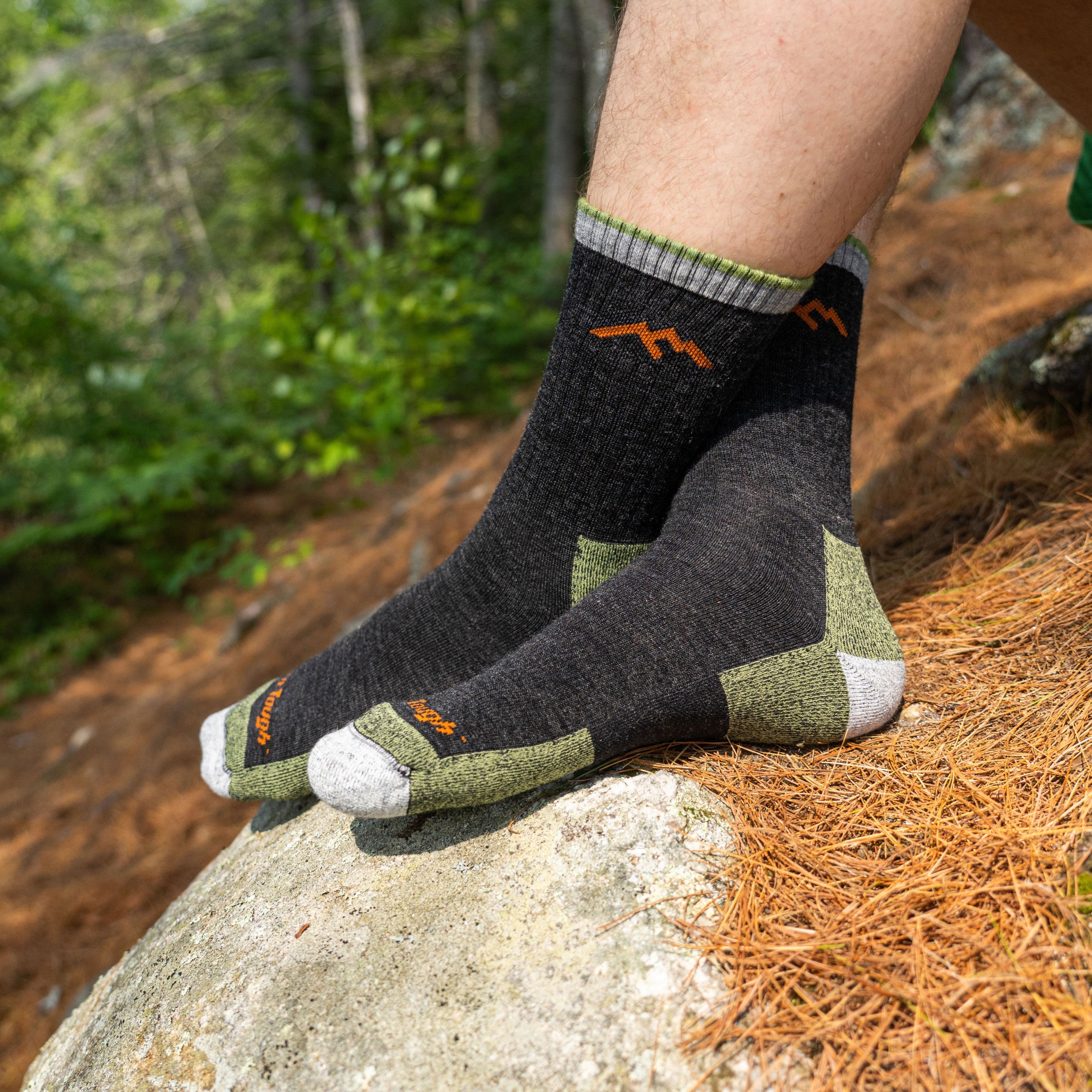 Darn Tough Socks Men's Hiker Micro Crew Midweight Hiking Socks - Image 17