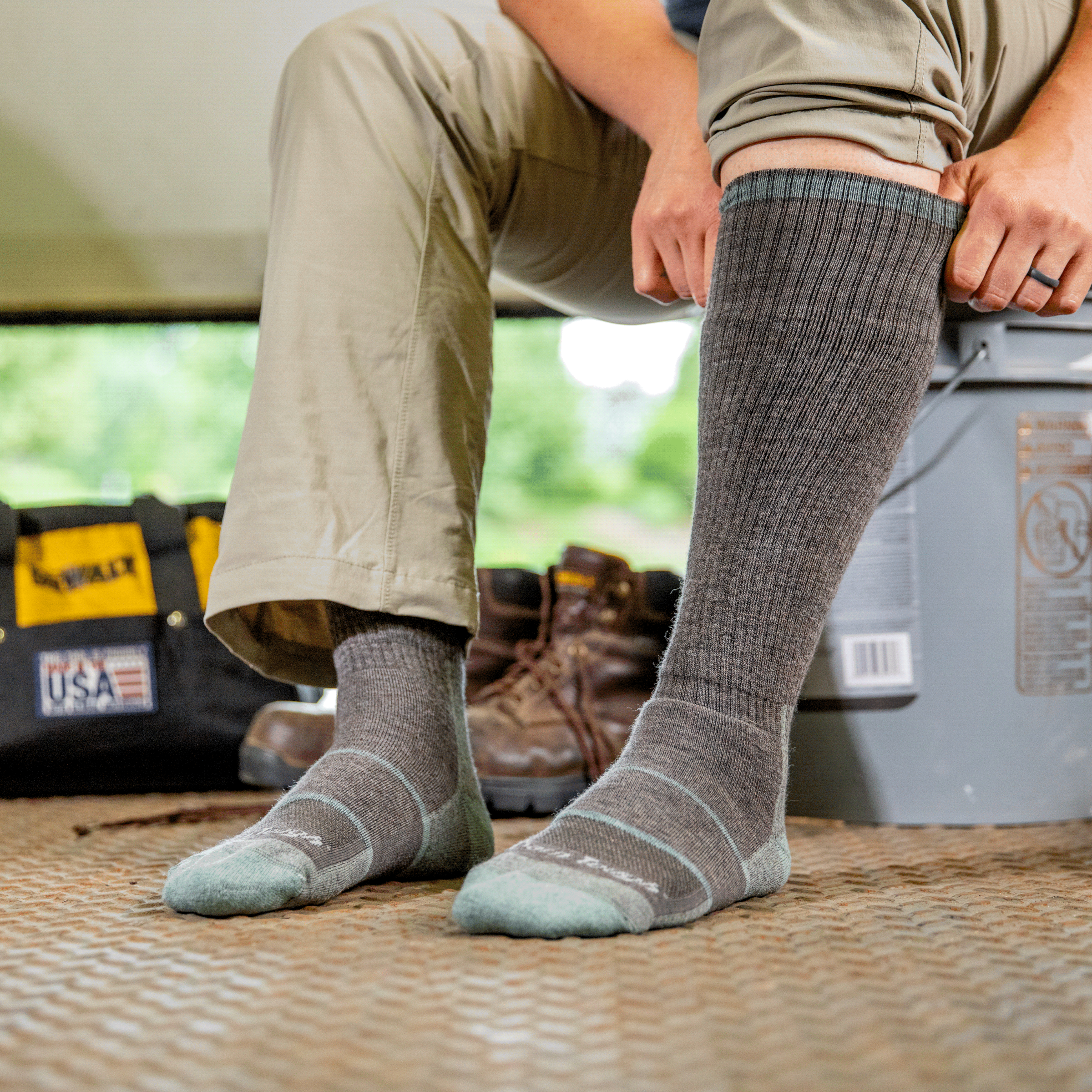 Darn Tough Socks Women's Mary Fields Over-the-Calf Midweight Work Sock - Image 4