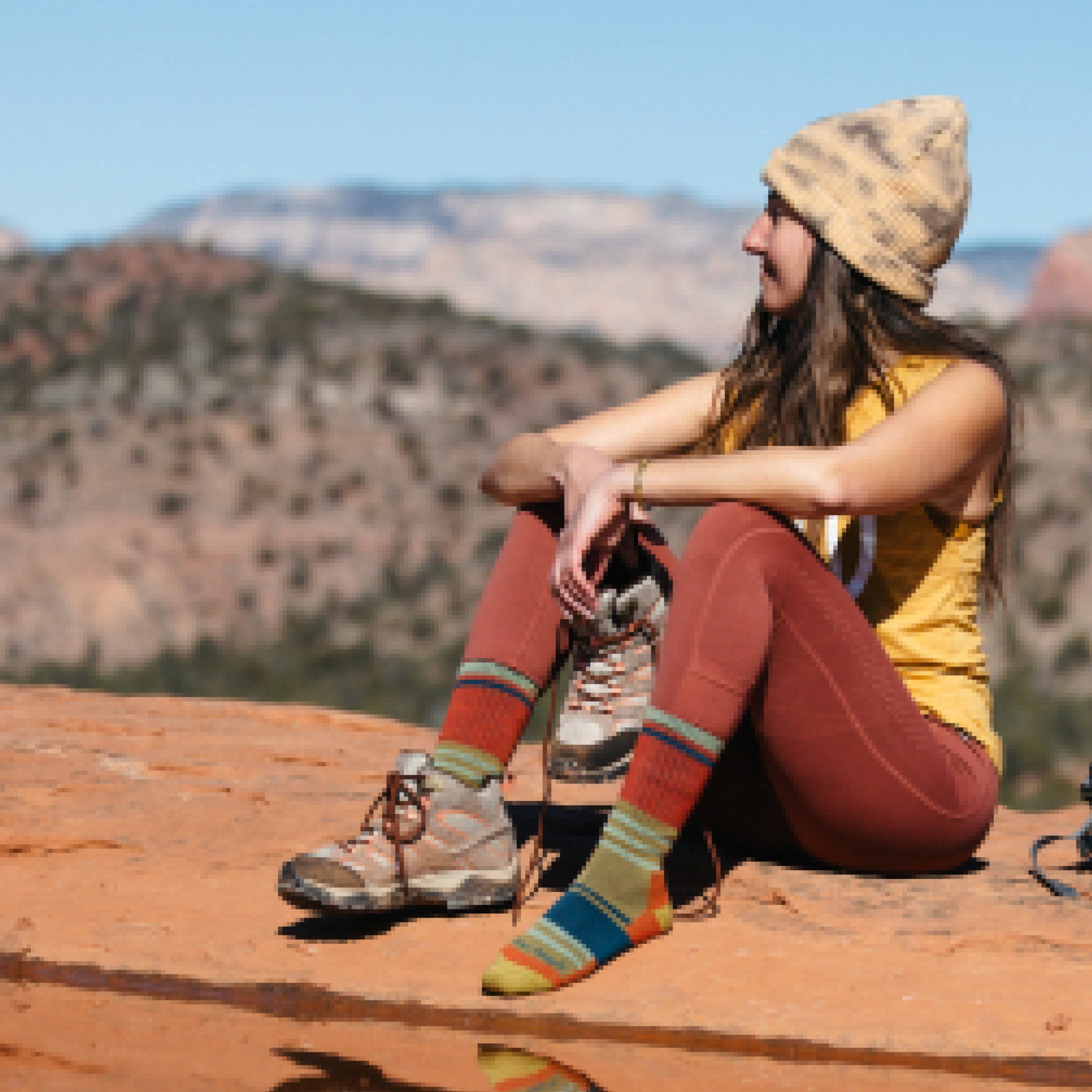 Darn Tough Socks Women's Her Spur Boot Lightweight Hiking Socks - Image 8