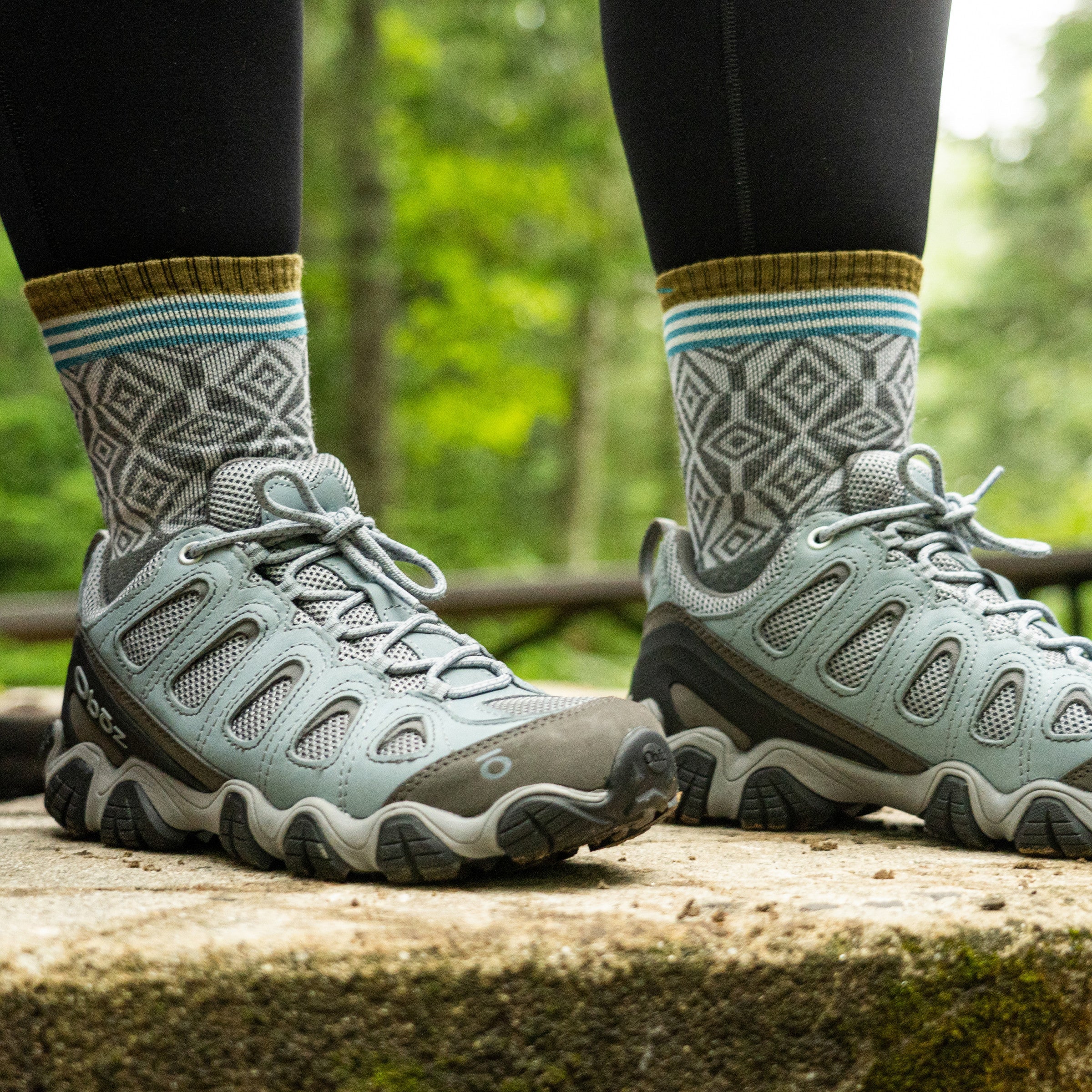 Darn Tough Socks Women's Sobo Micro Crew Lightweight Hiking Socks - Image 4