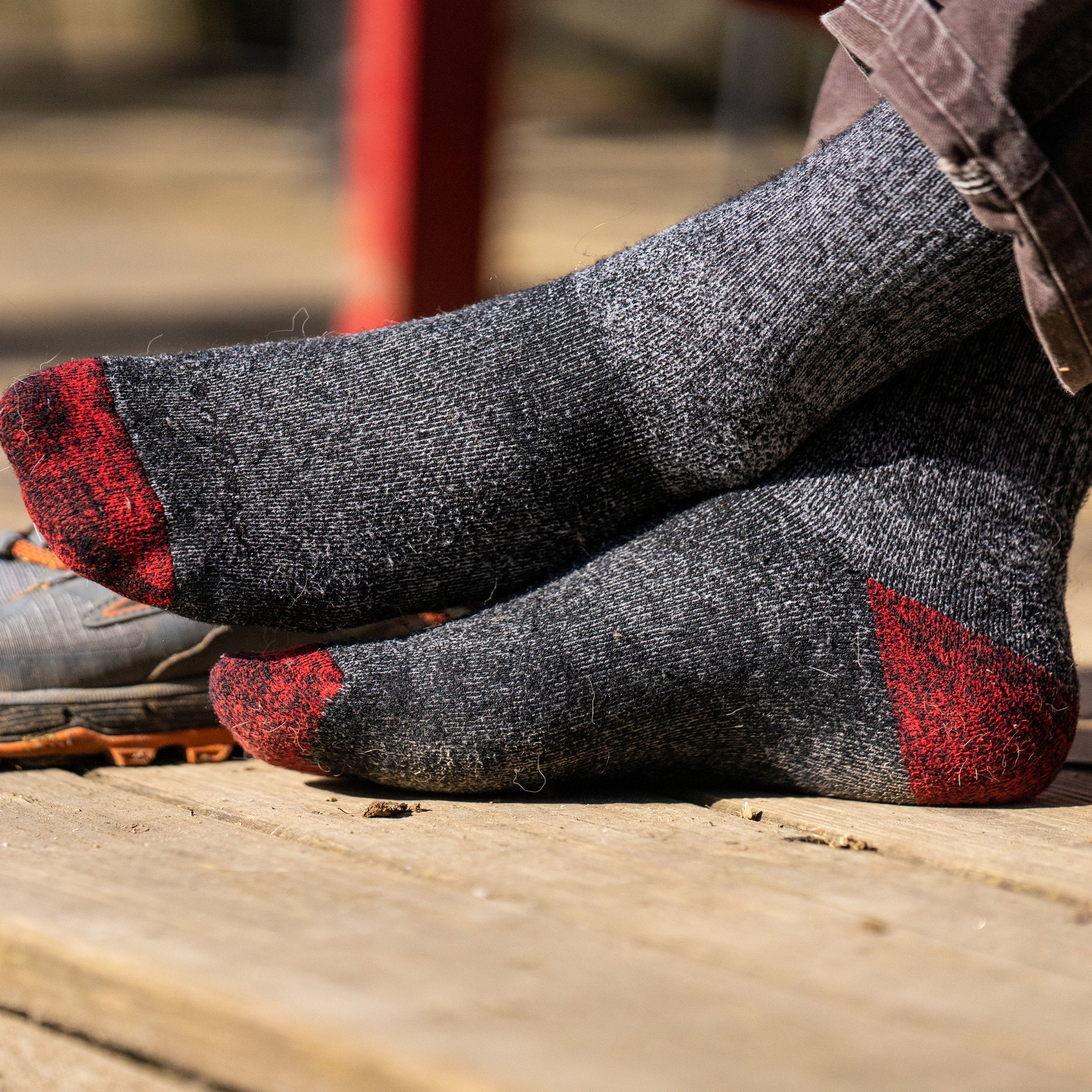 Darn Tough Socks Men's Mountaineering Over-the-Calf Heavyweight Hiking Socks - Image 4