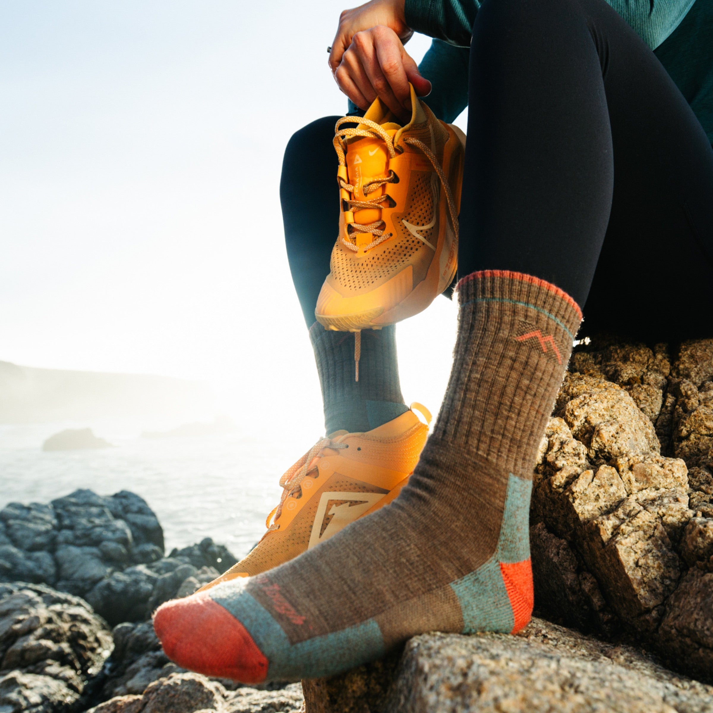 Darn Tough Socks Women's Hiker Micro Crew Midweight Hiking Socks - Image 10