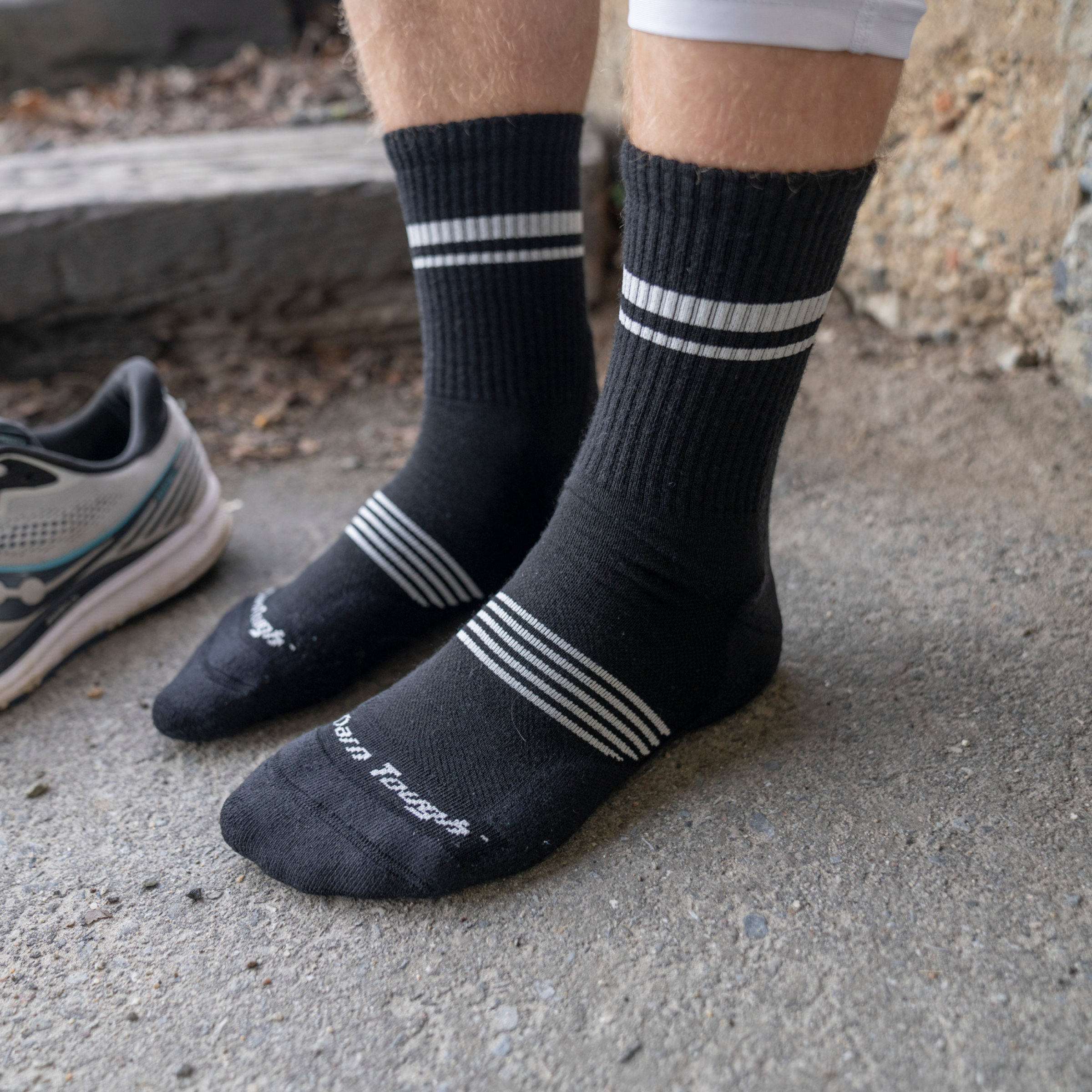 Darn Tough Socks Men's Element Micro Crew Lightweight Running Socks - Image 5